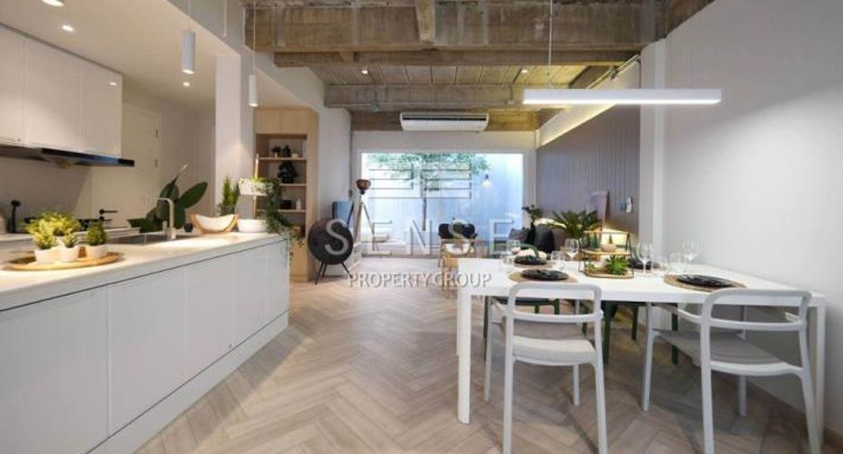Reihenhaus zur Miete mit 3 Zimmer in Khlong Toei, Bangkok