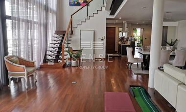 For rent 3 bedrooms condo in Khlong Toei, Bangkok