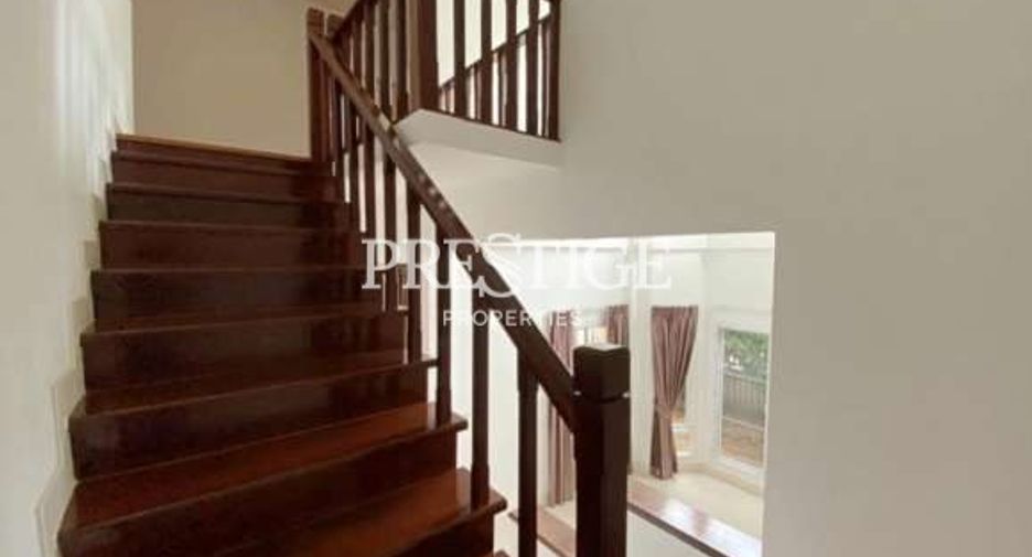Haus zum Kauf mit 4 Zimmer in Sattahip, Chonburi