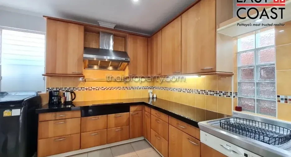 For sale 5 bedrooms house in Bang Lamung, Chonburi