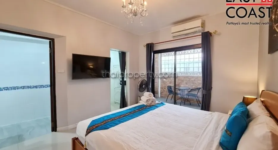 For sale 5 bedrooms house in Bang Lamung, Chonburi