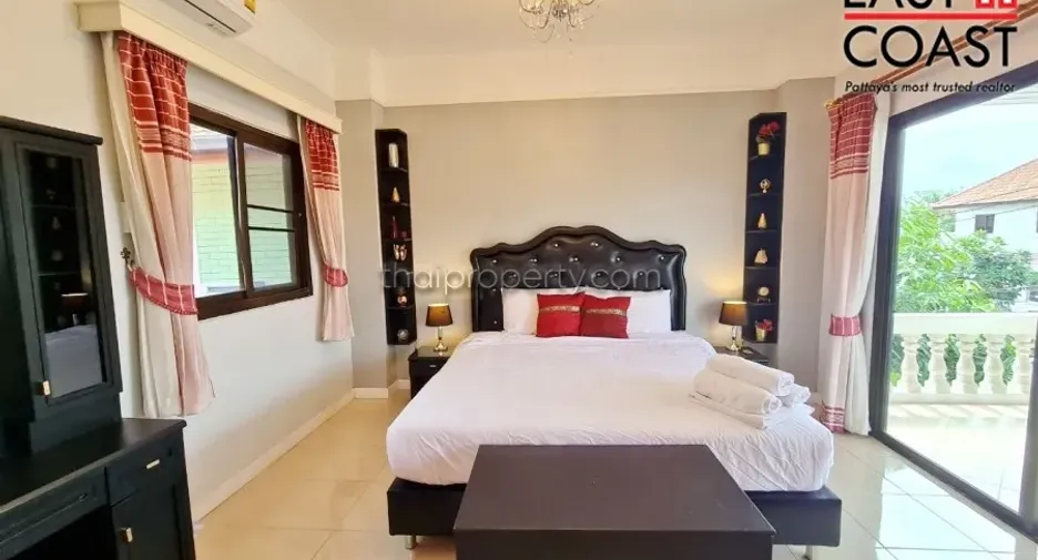 For sale 5 bedrooms house in Bang Lamung, Chonburi