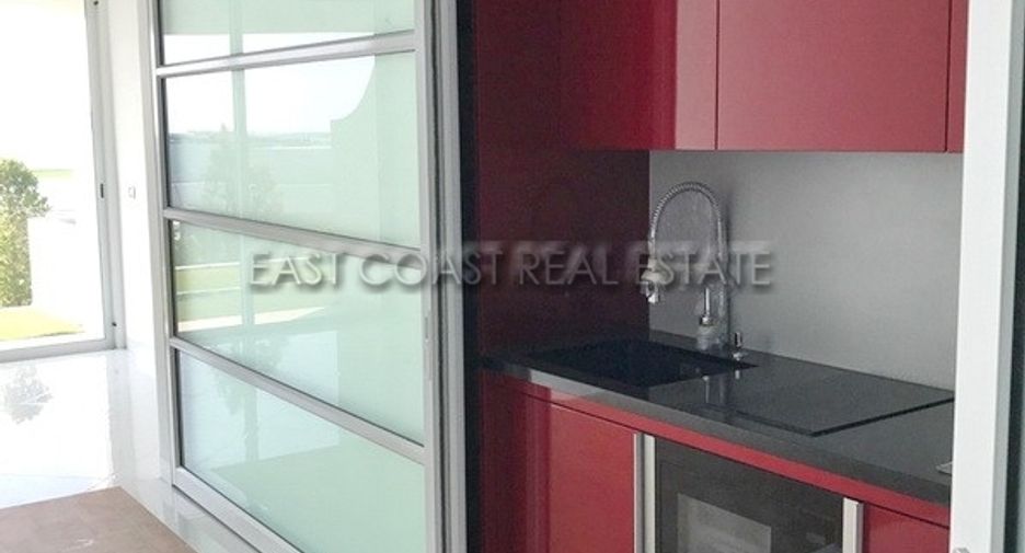 For sale studio condo in Na Jomtien, Pattaya
