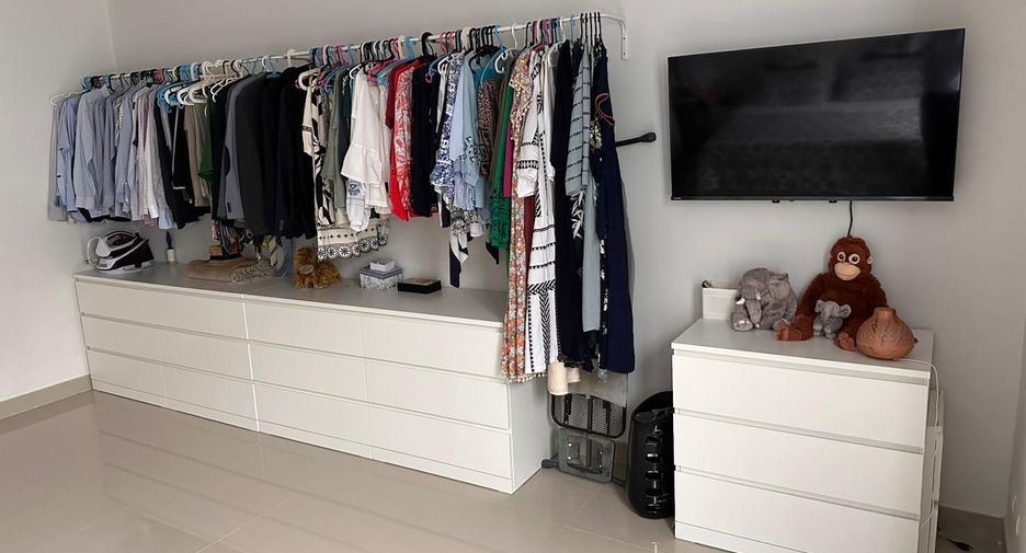 For rent 3 Beds townhouse in Lat Phrao, Bangkok
