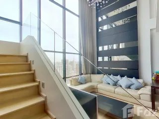 For sale 3 bed condo in Khlong San, Bangkok