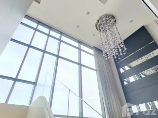 For sale 3 bed condo in Khlong San, Bangkok