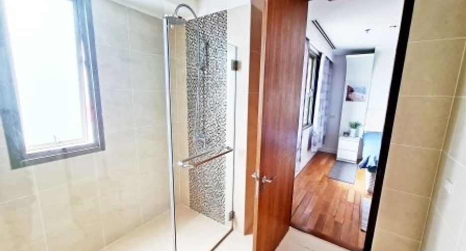 À vendre 2 chambres condo à Khlong Toei, Bangkok