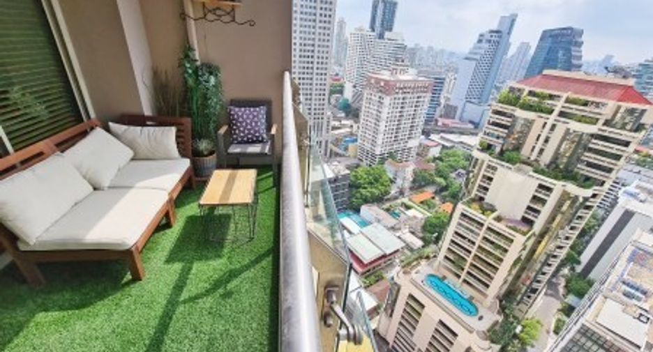 À vendre 2 chambres condo à Khlong Toei, Bangkok