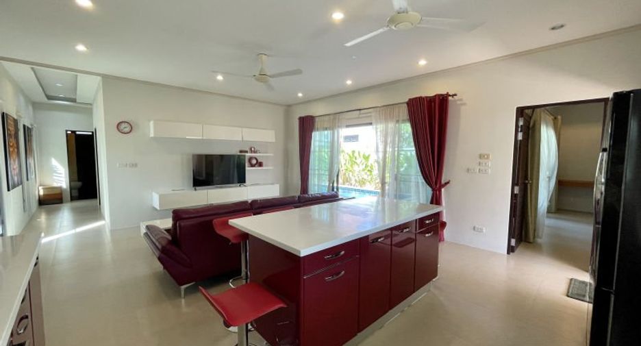 Villa en alquiler de 3 habitaciones en Mueang Phuket, Phuket