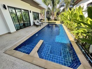 For rent 3 bedrooms villa in Mueang Phuket, Phuket