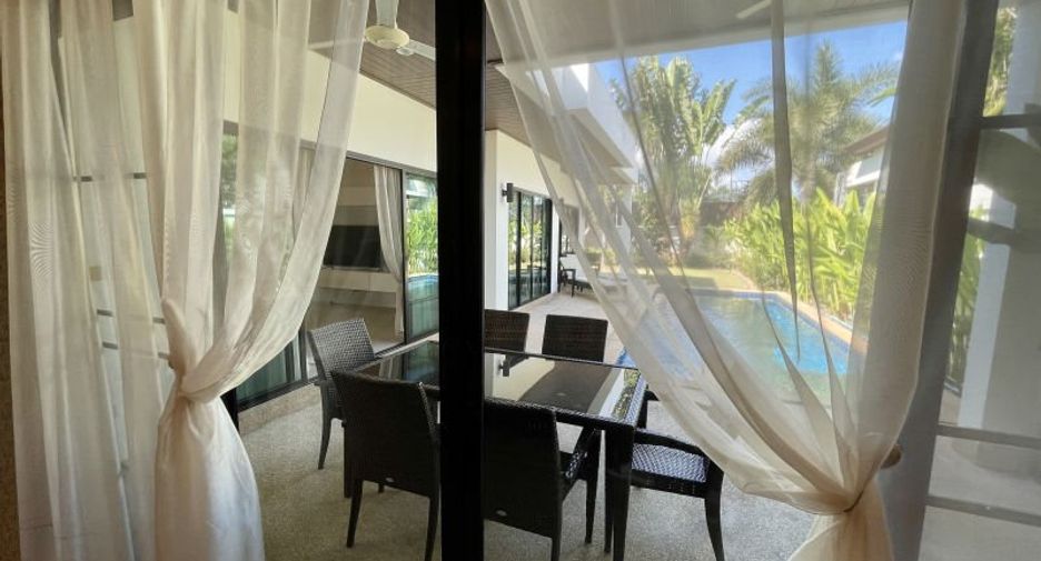Villa en alquiler de 3 habitaciones en Mueang Phuket, Phuket