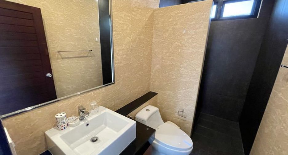 Villa en alquiler de 3 habitaciones en Mueang Phuket, Phuket