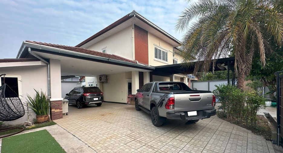 For sale 4 bed house in Bang Lamung, Chonburi