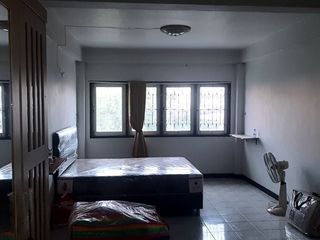 For sale 7 Beds house in Phra Khanong, Bangkok