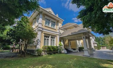 Casa en venta de 6 habitaciones en Lat Phrao, Bangkok
