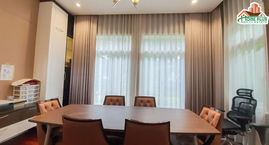 Haus zum Kauf mit 6 Zimmer in Lat Phrao, Bangkok
