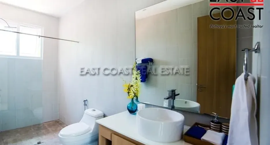 For sale 3 ベッドルーム house in Ban Bueng, Chonburi