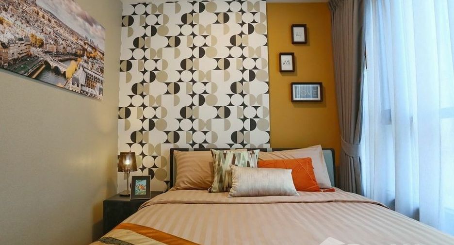 For rent 2 bed condo in Huai Khwang, Bangkok