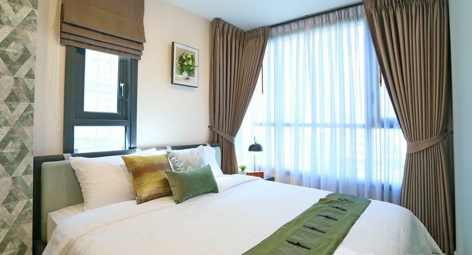 For rent 2 bed condo in Huai Khwang, Bangkok