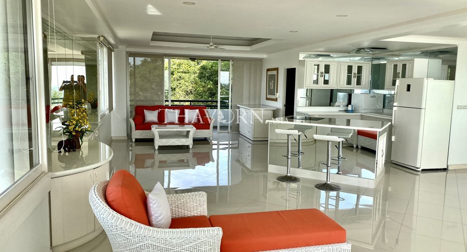 For sale 2 ベッドルーム condo in Sattahip, Chonburi
