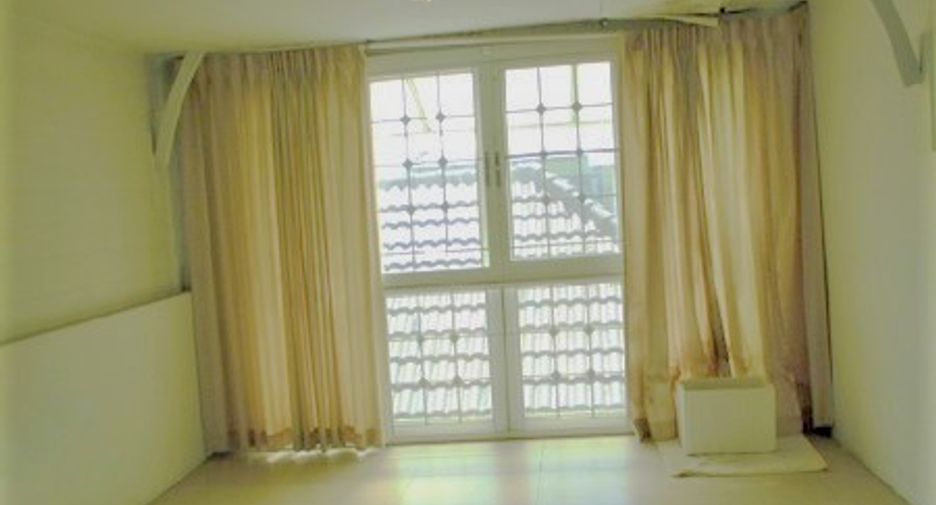 For sale 5 bedrooms house in Bang Phli, Samut Prakan