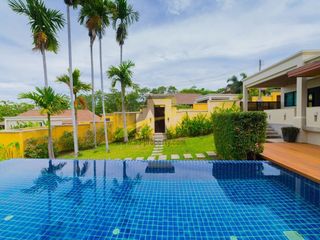 For rent and for sale 4 bedrooms villa in Mueang Phuket, Phuket