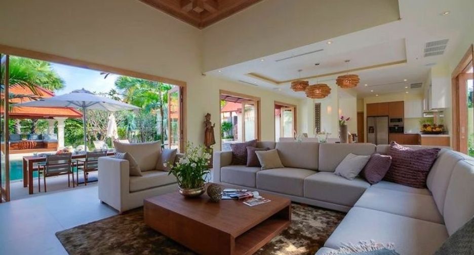 For rent and for sale 4 bedrooms villa in Thalang, Phuket