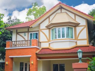 For sale 3 bedrooms house in Taling Chan, Bangkok