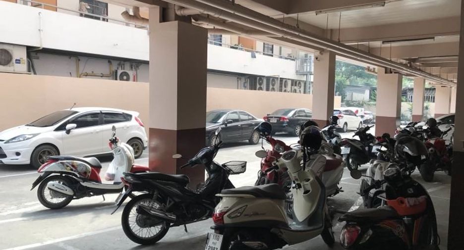 For sale 20 bedrooms apartment in Bang Lamung, Chonburi