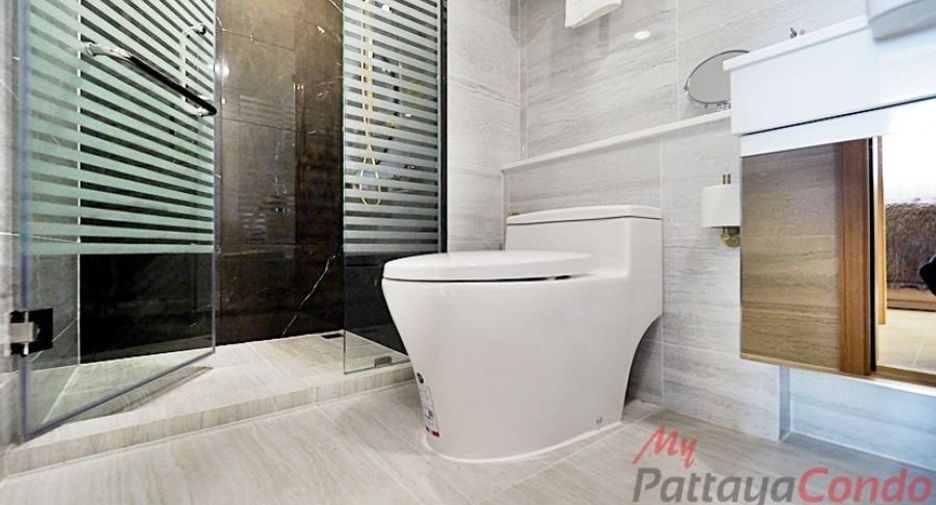 For sale 2 bedrooms condo in Bang Lamung, Chonburi