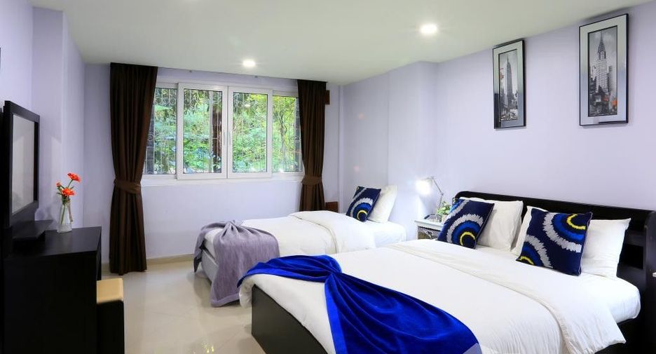 For sale 9 bed townhouse in Pratumnak, Pattaya