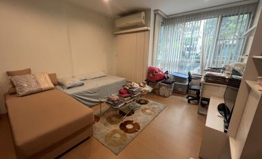 For sale 1 bed condo in Khlong Toei, Bangkok