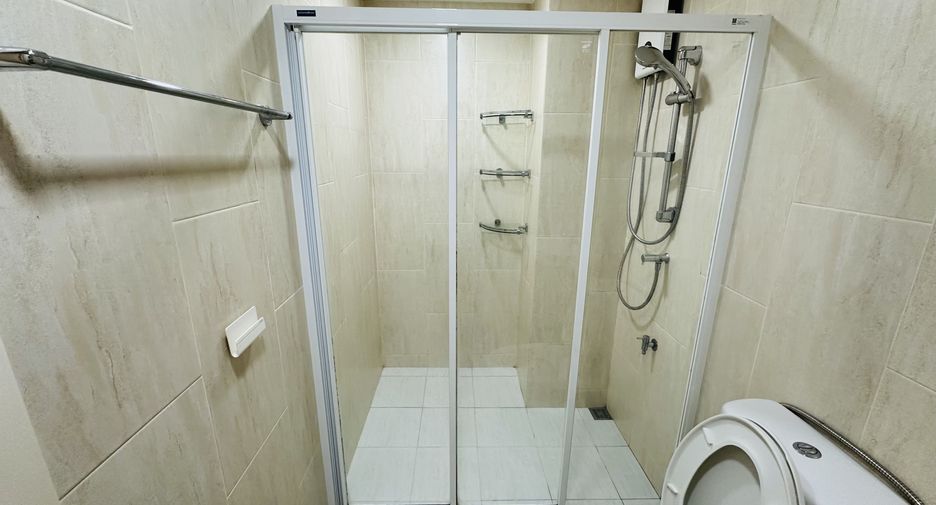 For sale 1 Beds condo in Lat Phrao, Bangkok