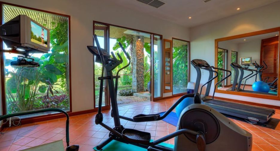 For rent and for sale 4 bedrooms villa in Thalang, Phuket