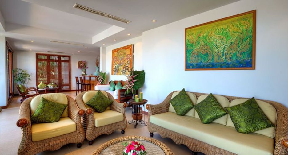 For rent and for sale 4 bedrooms villa in Thalang, Phuket