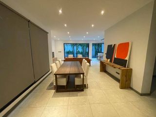 For rent 4 Beds house in Watthana, Bangkok