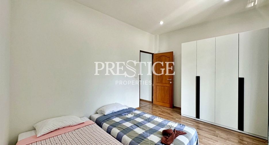 For sale 4 bedrooms house in Bang Lamung, Chonburi