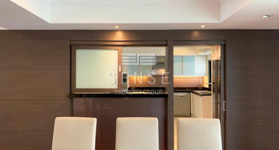 Condo en alquiler de 4 habitaciones en Watthana, Bangkok