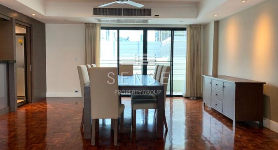 Condo en alquiler de 4 habitaciones en Watthana, Bangkok