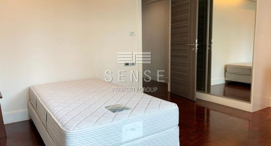 Condo en alquiler de 4 habitaciones en Watthana, Bangkok
