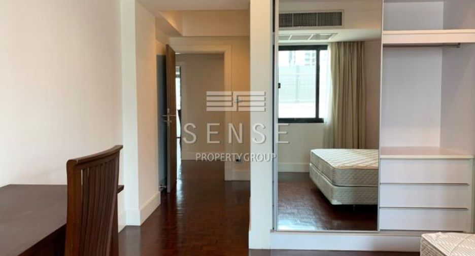 Condo en alquiler de 4 habitaciones en Watthana, Bangkok