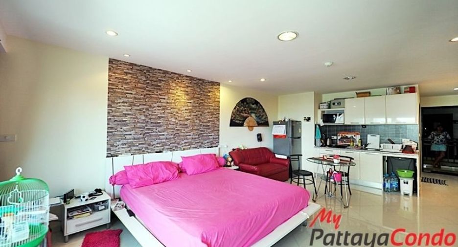 For sale studio condo in Bang Lamung, Chonburi
