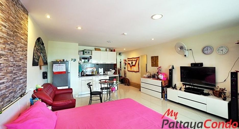 For sale studio condo in Bang Lamung, Chonburi