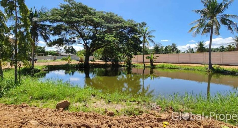 À vendre terrain à Bang Lamung, Chonburi