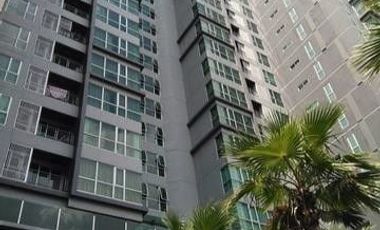 For rent 2 bed condo in Watthana, Bangkok