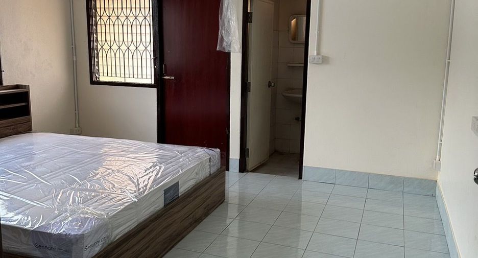 For rent 1 bed apartment in Bangkok Noi, Bangkok