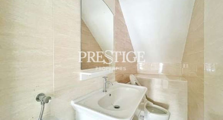 For sale 2 bedrooms retail Space in Bang Lamung, Chonburi