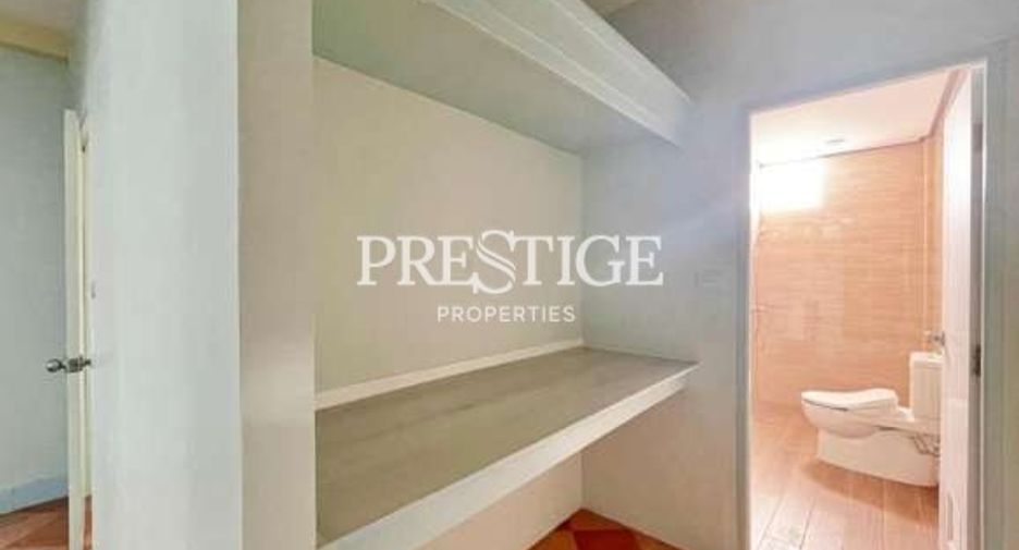 For sale 2 bedrooms retail Space in Bang Lamung, Chonburi