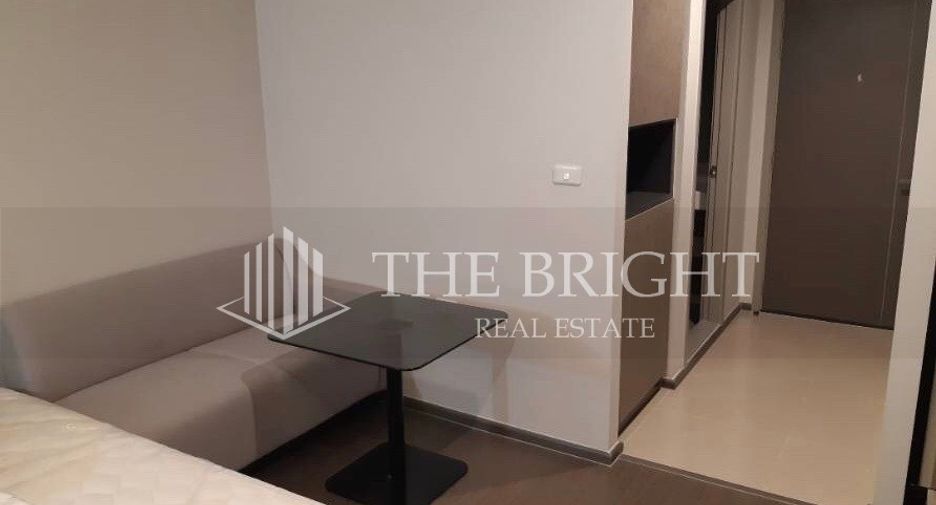 For rent studio condo in Phaya Thai, Bangkok