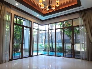 Casa en alquiler de 4 habitaciones en Sathon, Bangkok